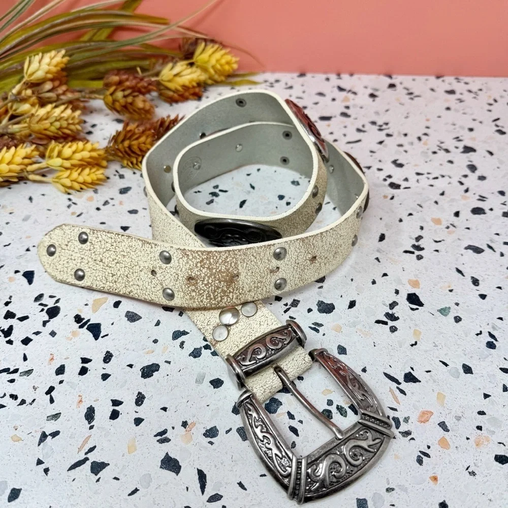 Steve Madden Y2K Cream Leather Studded Western Concho Buckle Belt Women’s Sz M